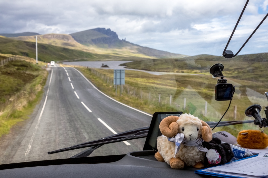hag-isle-of-skye-bus-stephen-bridger-2018